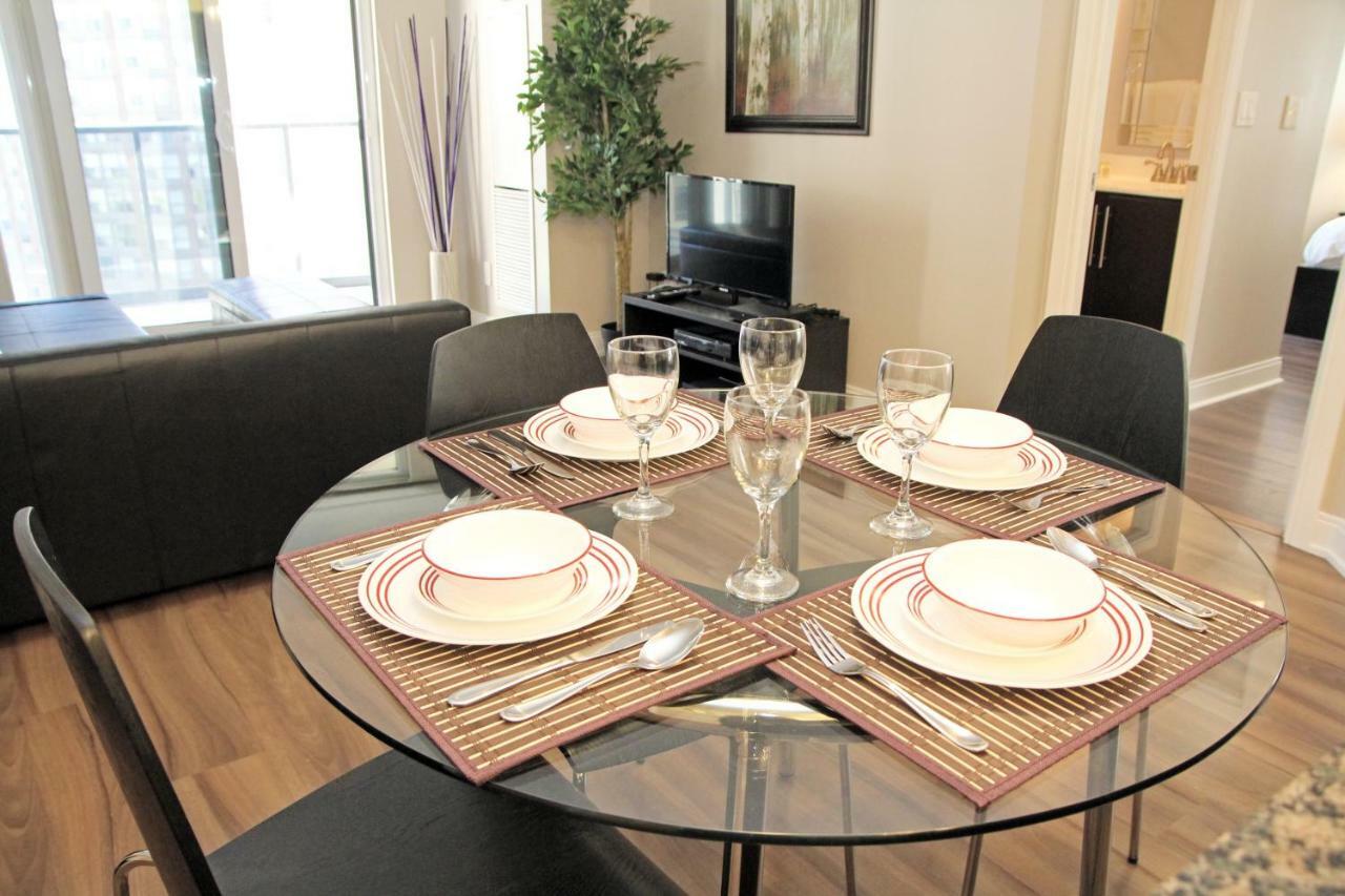 Urban Furnished Suites - ミシサガ エクステリア 写真