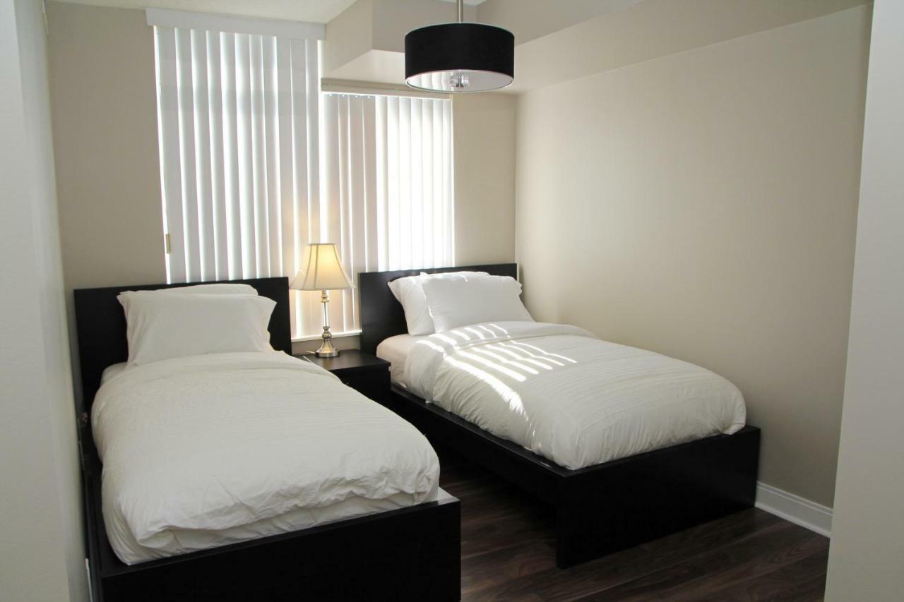 Urban Furnished Suites - ミシサガ エクステリア 写真