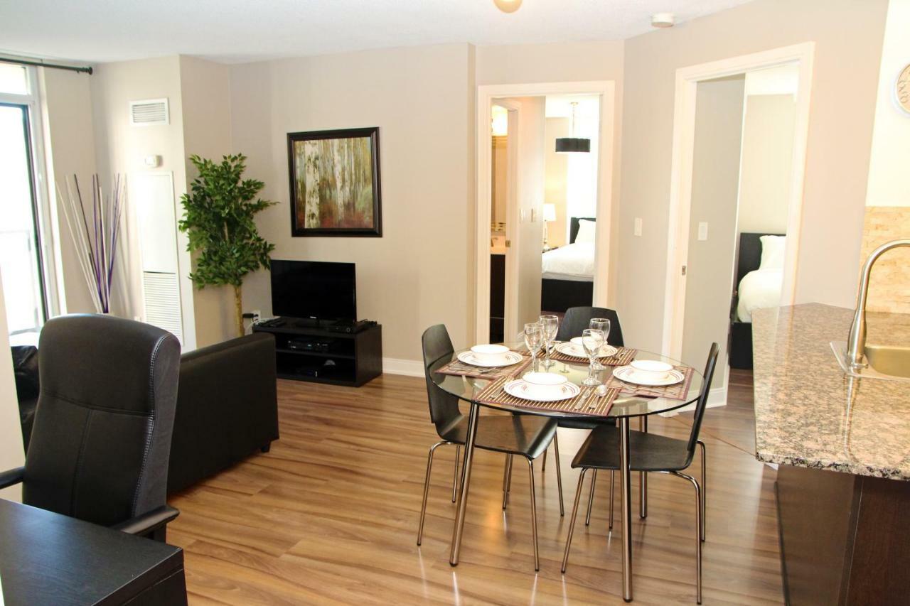 Urban Furnished Suites - ミシサガ エクステリア 写真