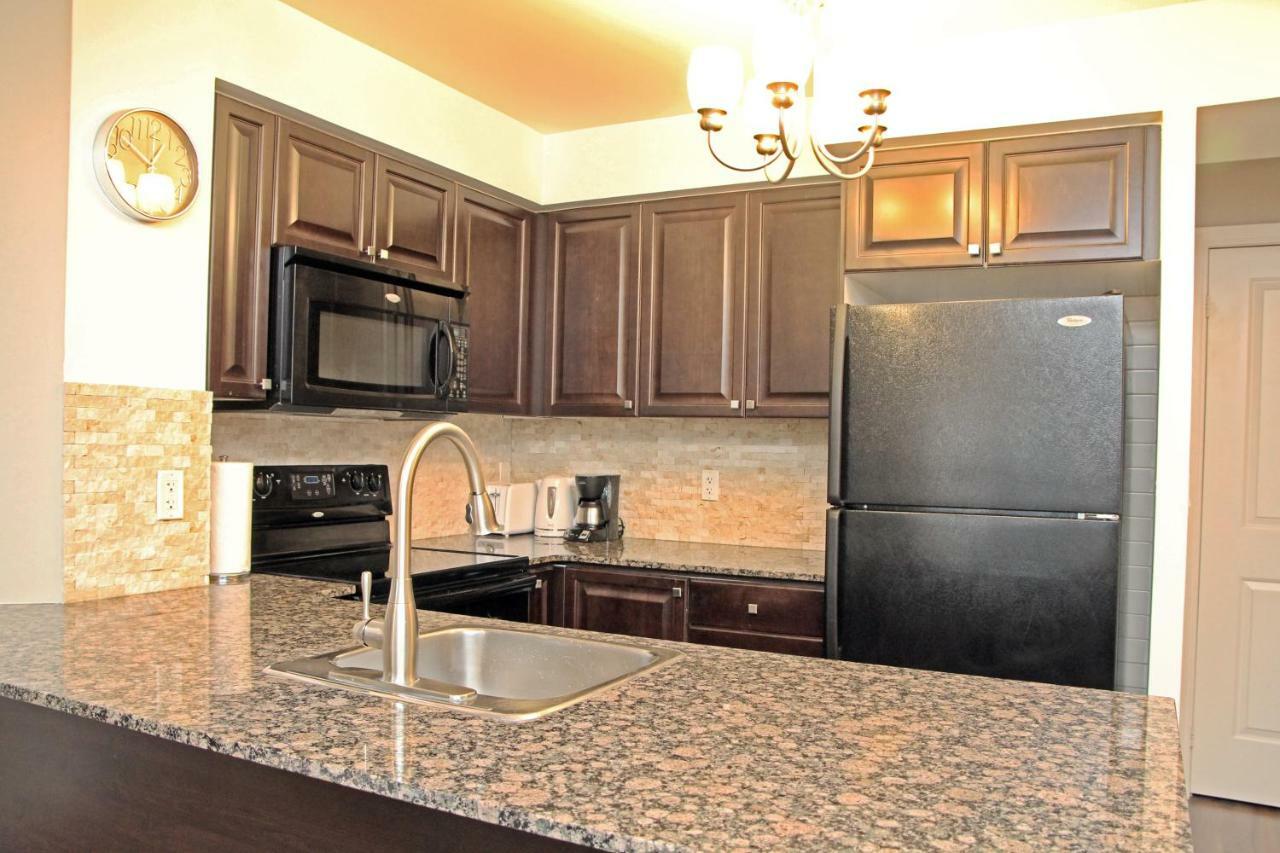 Urban Furnished Suites - ミシサガ エクステリア 写真
